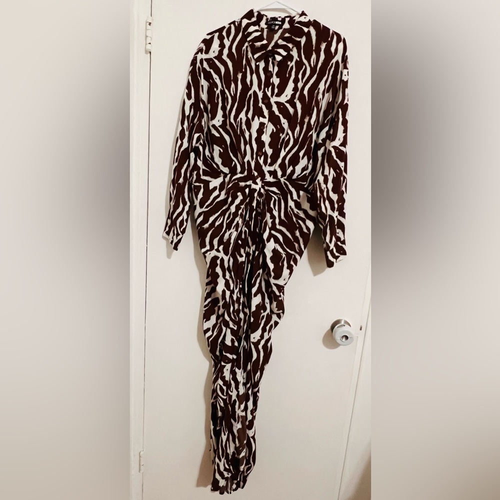 Plus Size Brown & White Animal Print Tie-Waist Maxi Dress - Picture 3 of 4